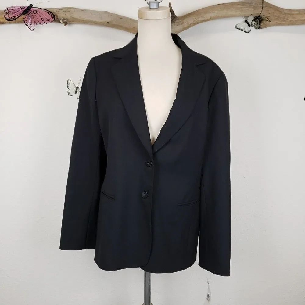 Lafayette 148 New York double button blazer black